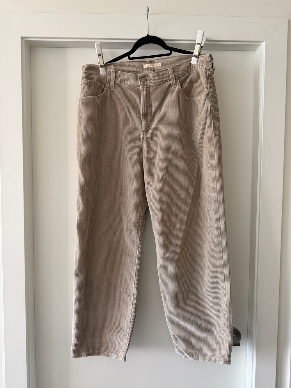Levi's Baggy Dad Corduroy Jean in 32 - Light Taupe
